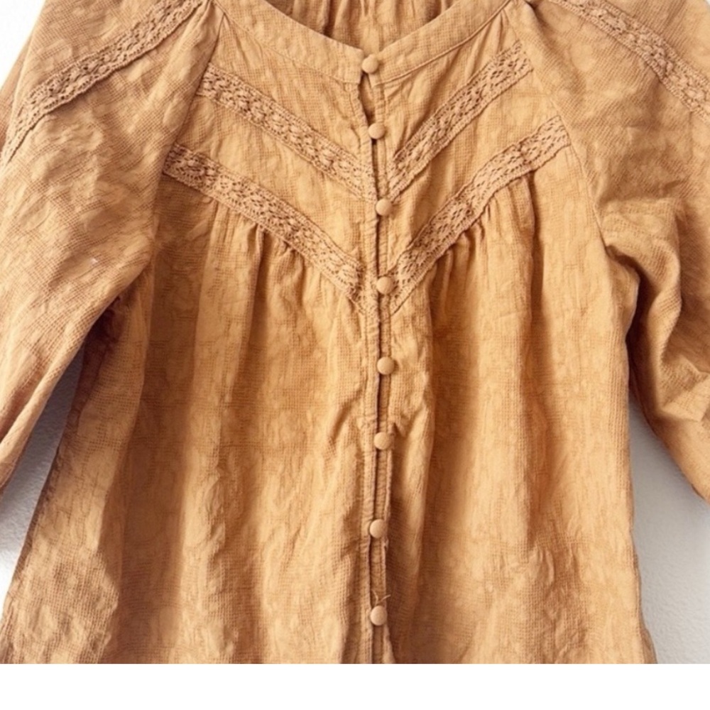 MOTF Cotton Tan Button Puff Sleeve Top